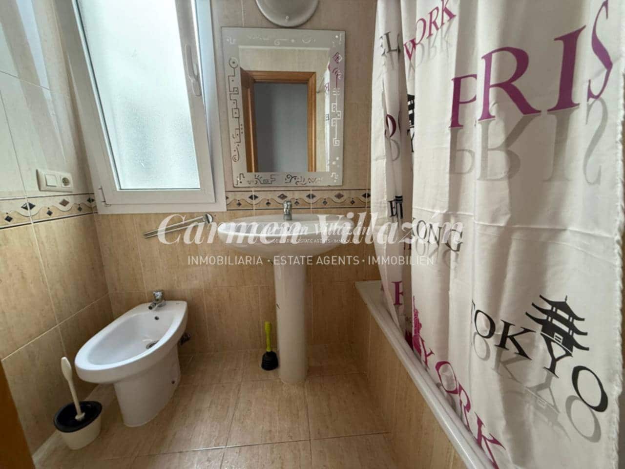 2 bedroom Flat for sale in Puerto del Rosario with garage - € 165,000 (Ref: 9679374)