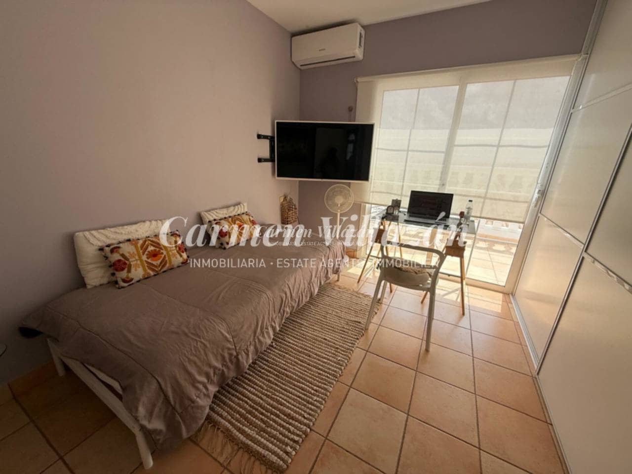 2 bedroom Apartment for sale in Caleta de Fuste - € 265,000 (Ref: 9689929)