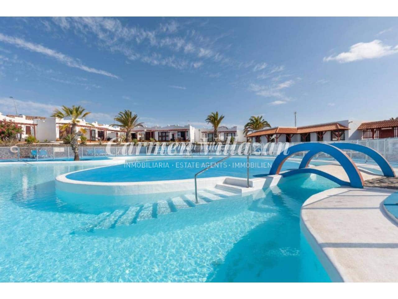 1 Zimmer Bungalow zu verkaufen in Caleta de Fuste mit Pool - 168.000 € (Ref: 9694598)