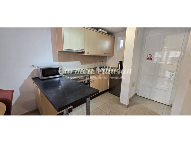 2 bedroom Apartment for sale in Caleta de Fuste, Antigua with pool garage - € 215,000 (Ref: 9731564)