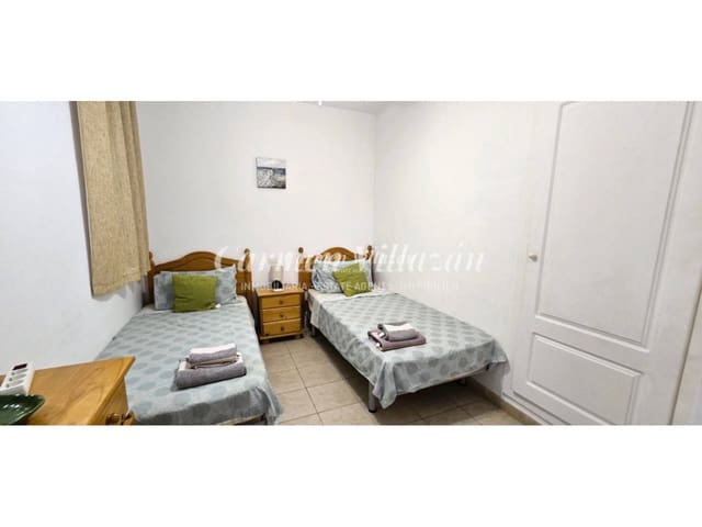 2 bedroom Apartment for sale in Caleta de Fuste, Antigua with pool garage - € 215,000 (Ref: 9731564)