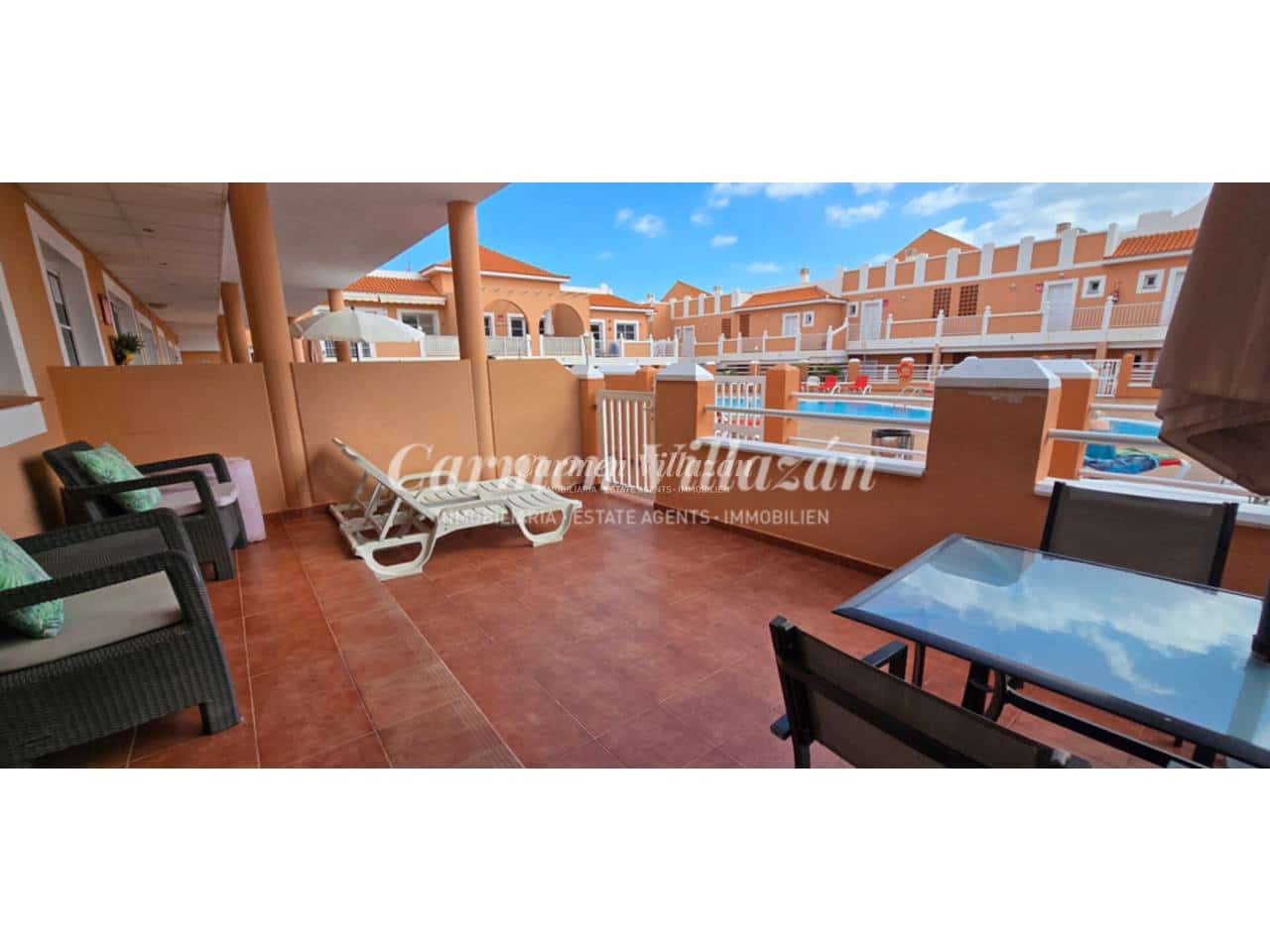 2 bedroom Apartment for sale in Caleta de Fuste with pool garage - € 215,000 (Ref: 9731564)