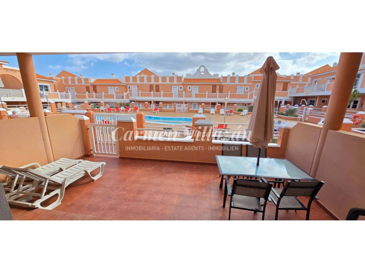 2 bedroom Apartment for sale in Caleta de Fuste with pool garage - € 215,000 (Ref: 9731564)