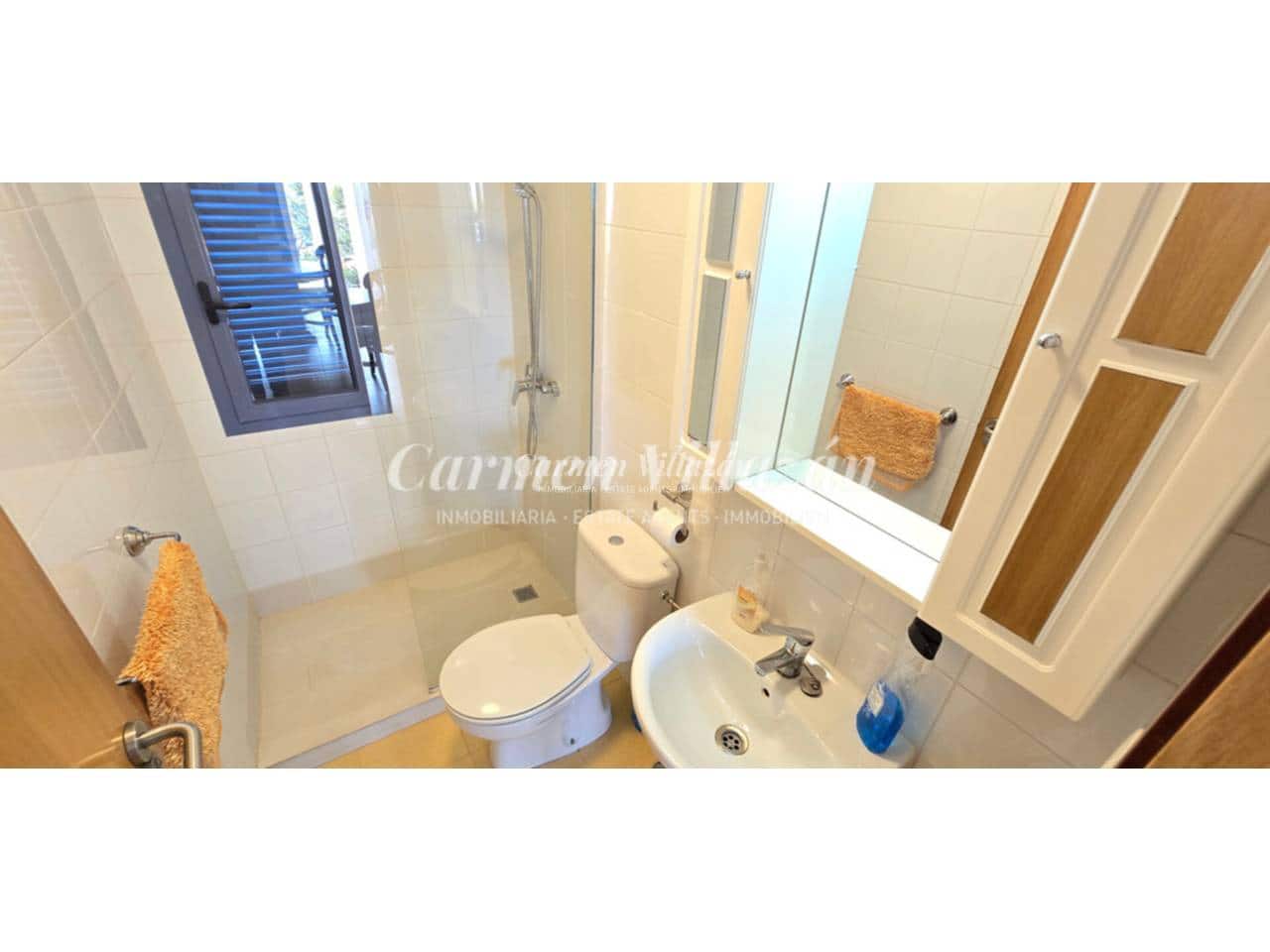 2 soverom Leilighet til salgs i Caleta de Fuste med svømmebasseng garasje - € 218 000 (Ref: 9758319)