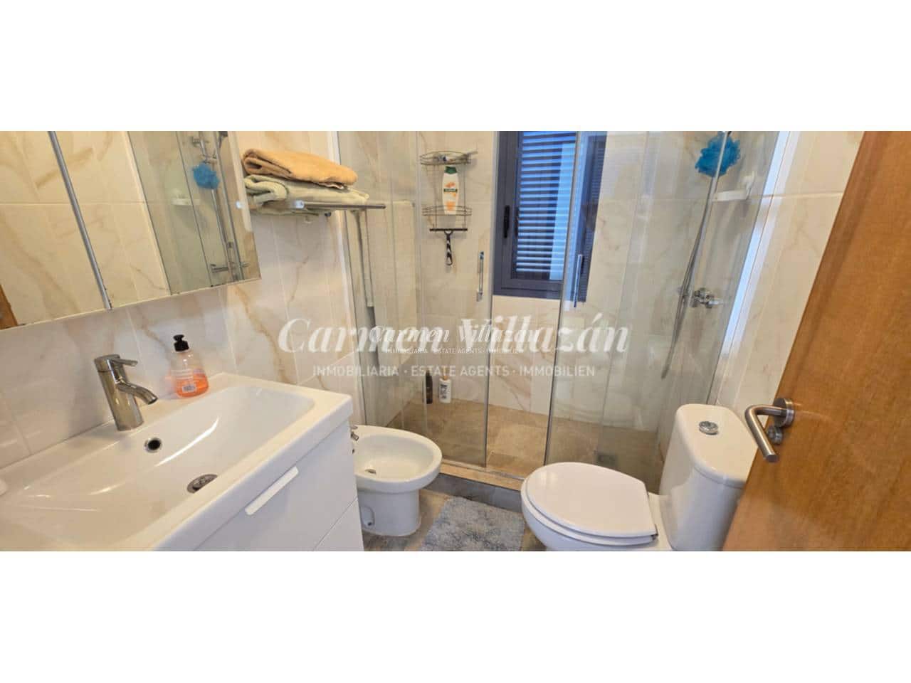 2 soverom Leilighet til salgs i Caleta de Fuste med svømmebasseng garasje - € 218 000 (Ref: 9758319)