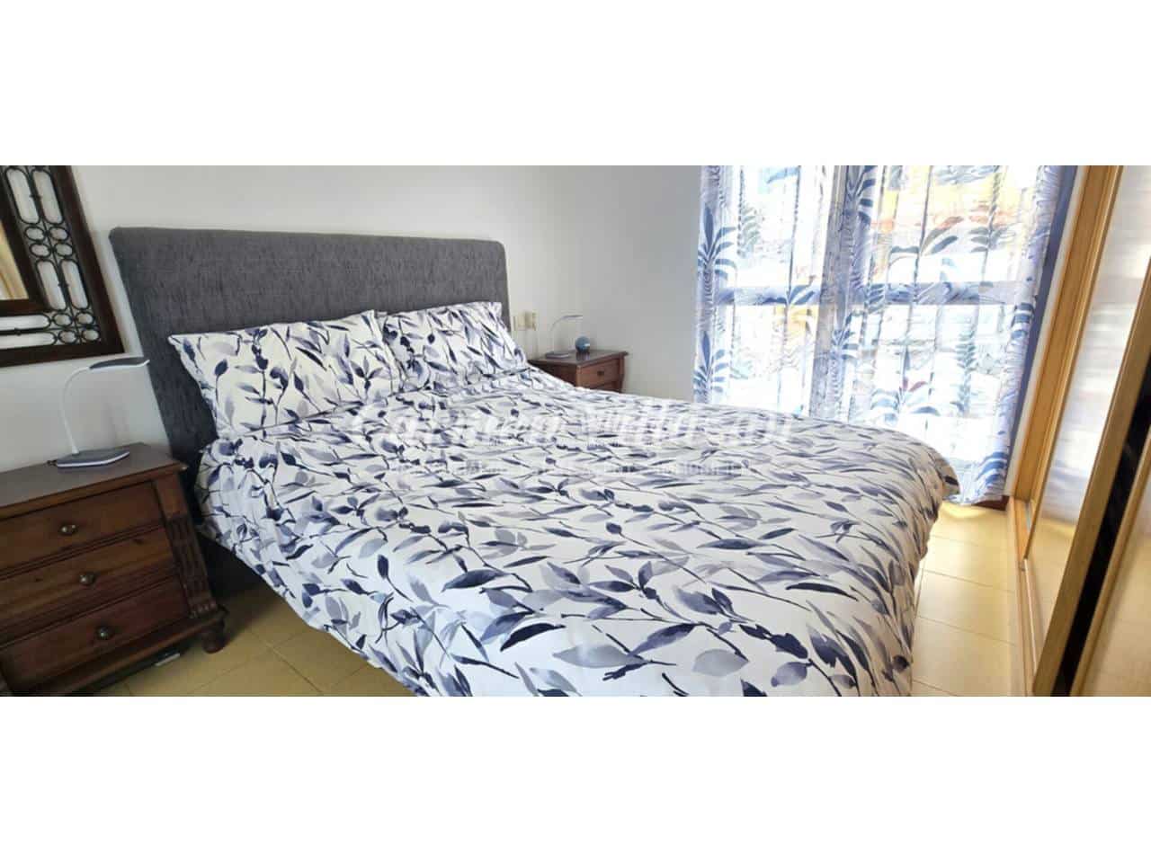 2 soverom Leilighet til salgs i Caleta de Fuste med svømmebasseng garasje - € 218 000 (Ref: 9758319)