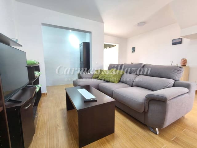 4 bedroom Semi-detached Villa for sale in Parque Holandés, La Oliva with garage - € 273,000 (Ref: 9777344)