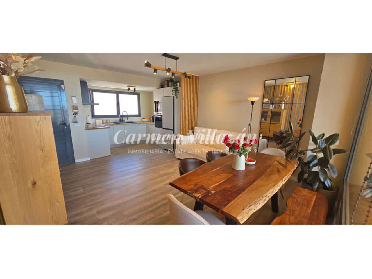 3 slaapkamer Appartement te koop in Caleta de Fuste met zwembad garage - € 300.000 (Ref: 9782913)