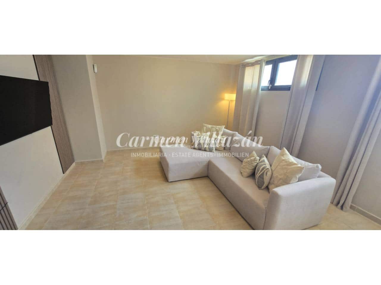 3 slaapkamer Appartement te koop in Caleta de Fuste met zwembad garage - € 300.000 (Ref: 9782913)