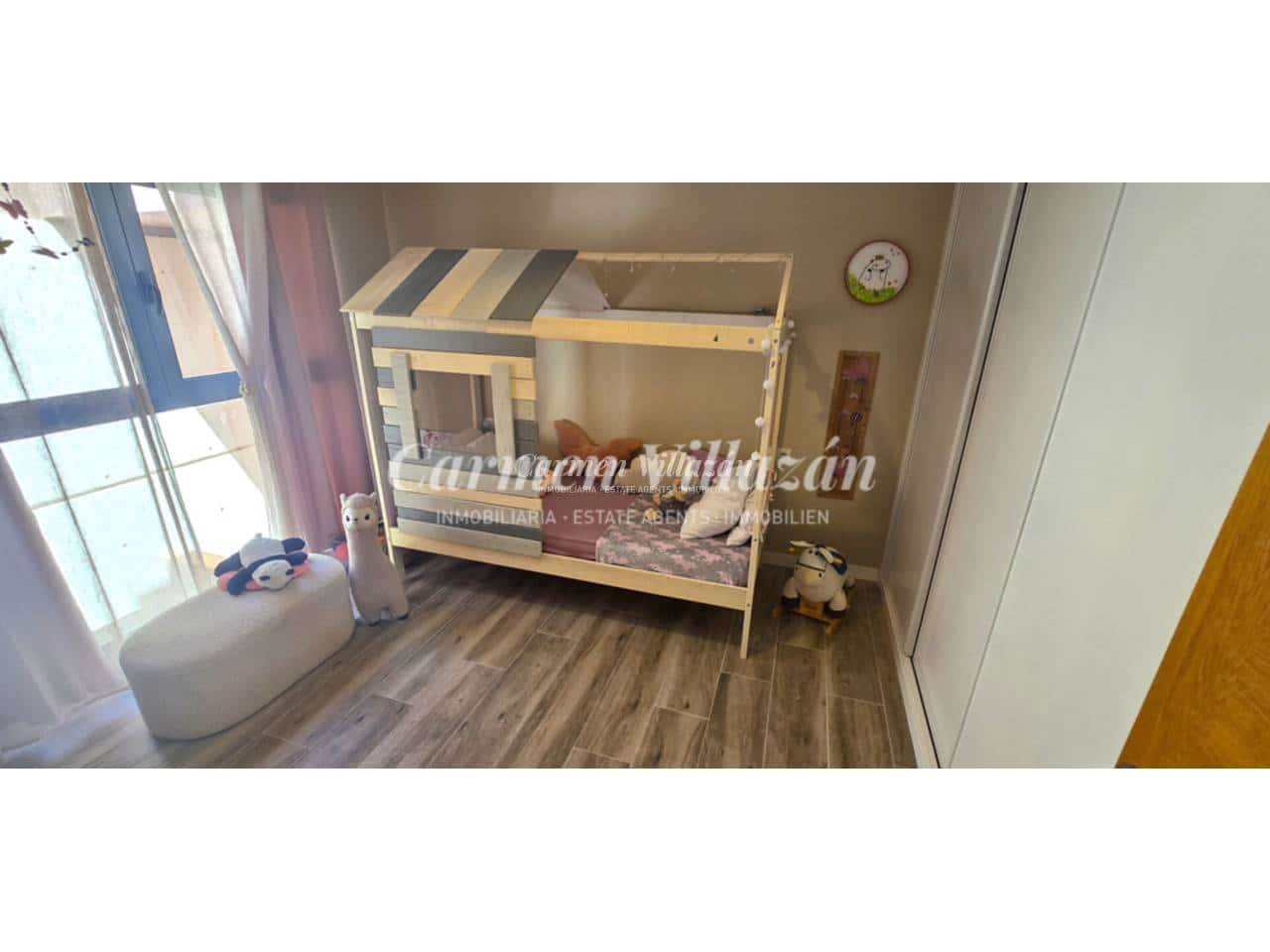 3 slaapkamer Appartement te koop in Caleta de Fuste met zwembad garage - € 300.000 (Ref: 9782913)