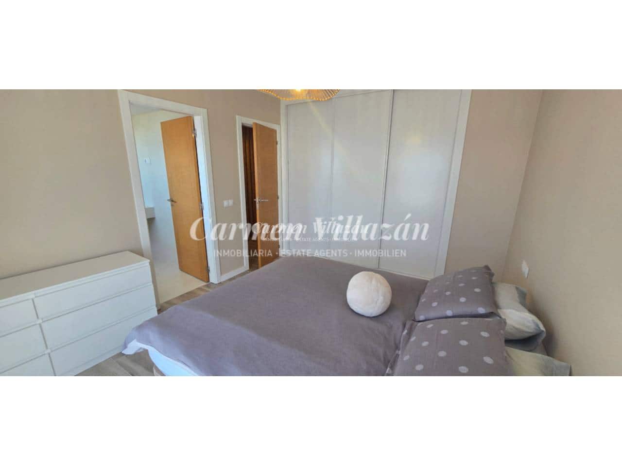 3 slaapkamer Appartement te koop in Caleta de Fuste met zwembad garage - € 300.000 (Ref: 9782913)