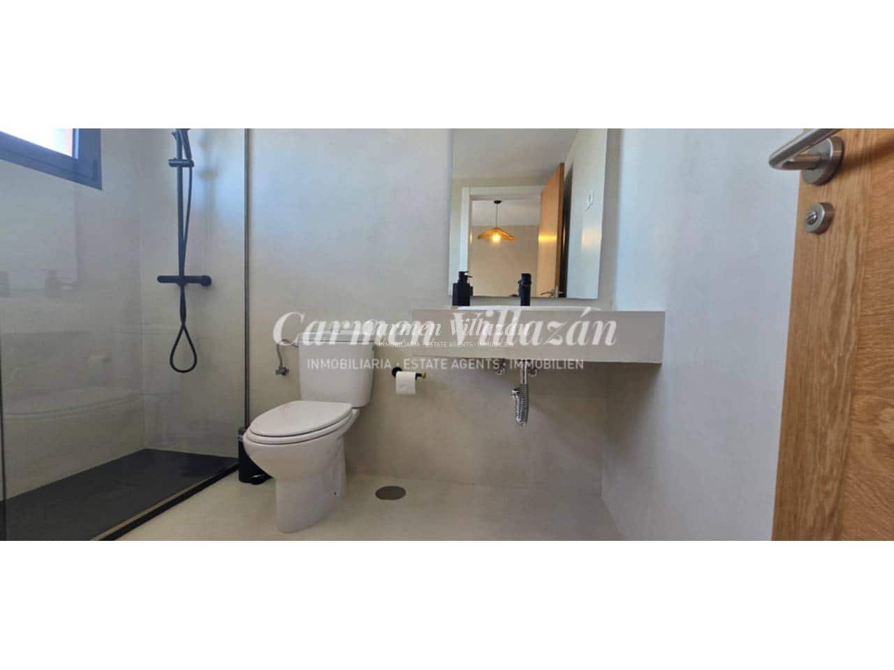 3 slaapkamer Appartement te koop in Caleta de Fuste met zwembad garage - € 300.000 (Ref: 9782913)