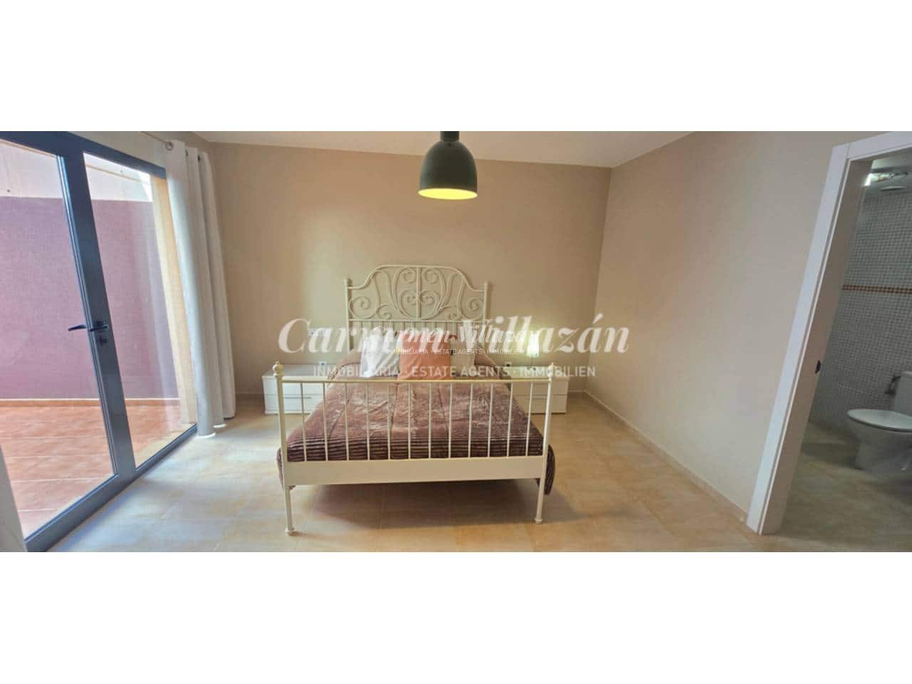 3 slaapkamer Appartement te koop in Caleta de Fuste met zwembad garage - € 300.000 (Ref: 9782913)