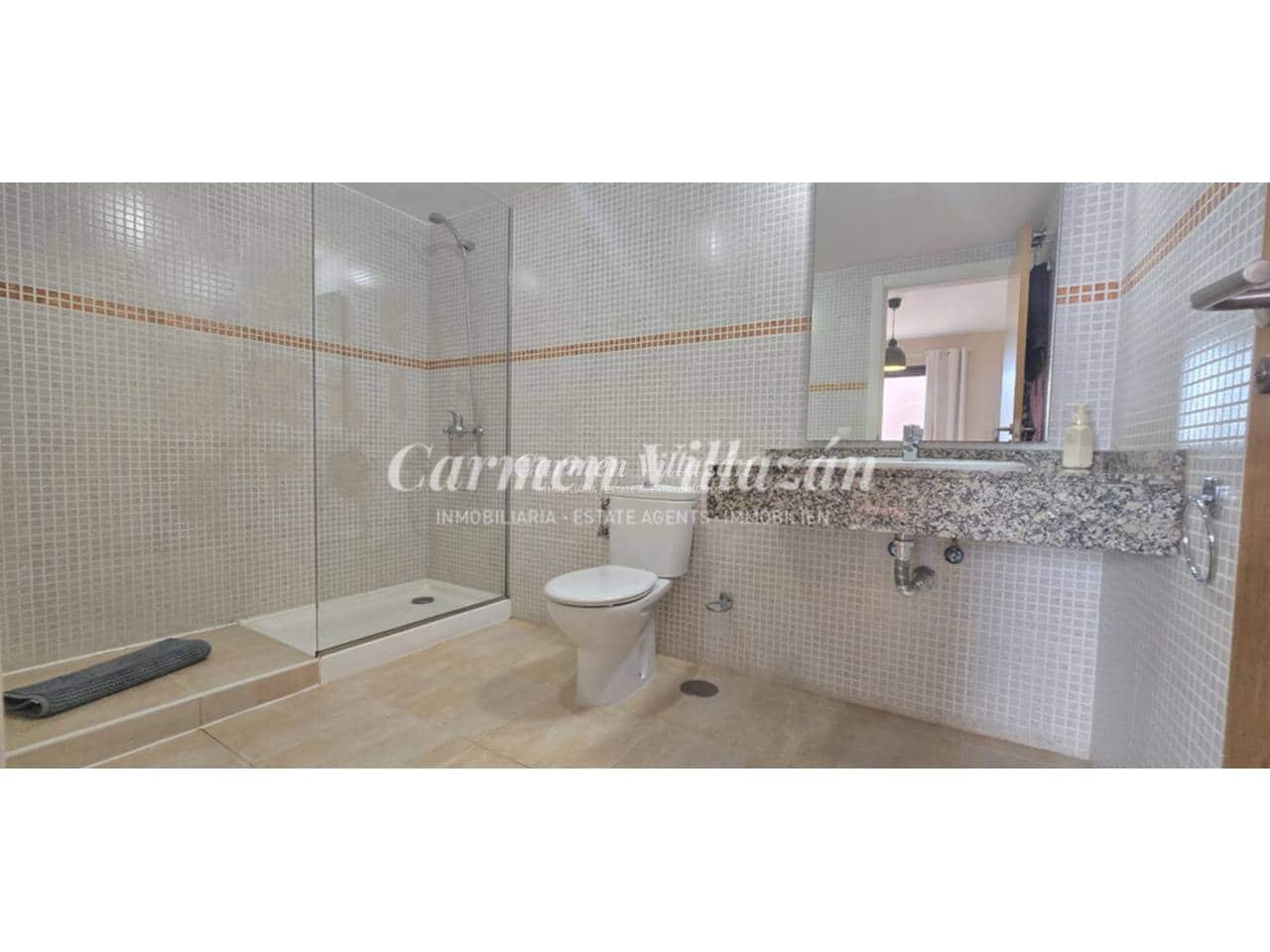 3 slaapkamer Appartement te koop in Caleta de Fuste met zwembad garage - € 300.000 (Ref: 9782913)