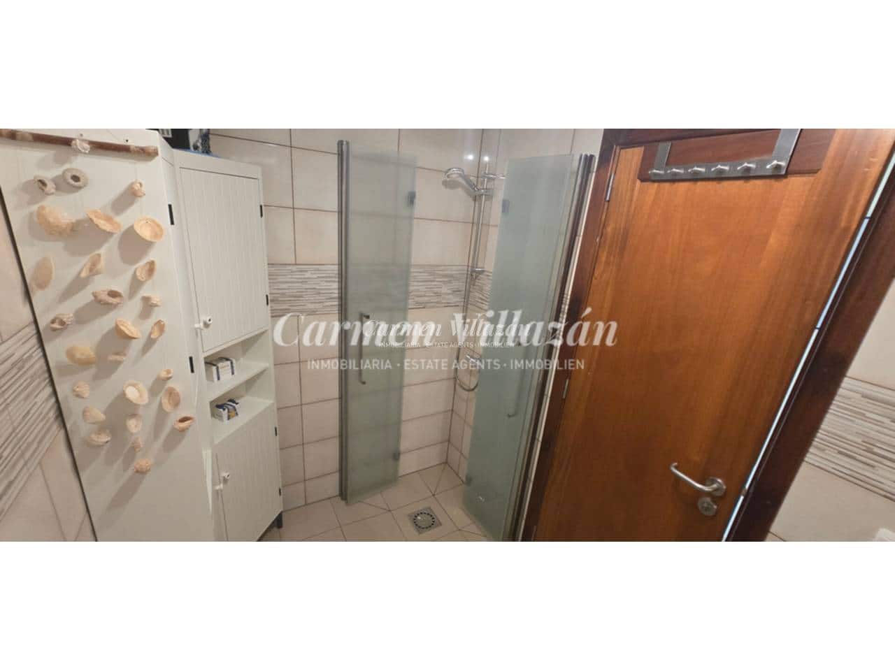 2 bedroom Bungalow for sale in Antigua with pool garage - € 287,000 (Ref: 9790039)