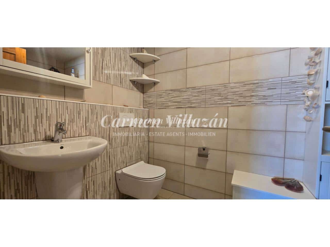 2 bedroom Bungalow for sale in Antigua with pool garage - € 287,000 (Ref: 9790039)