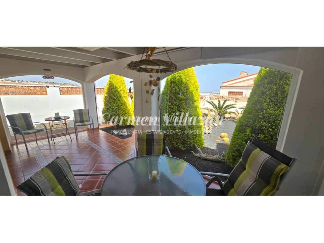 2 bedroom Bungalow for sale in Antigua with pool garage - € 287,000 (Ref: 9790039)