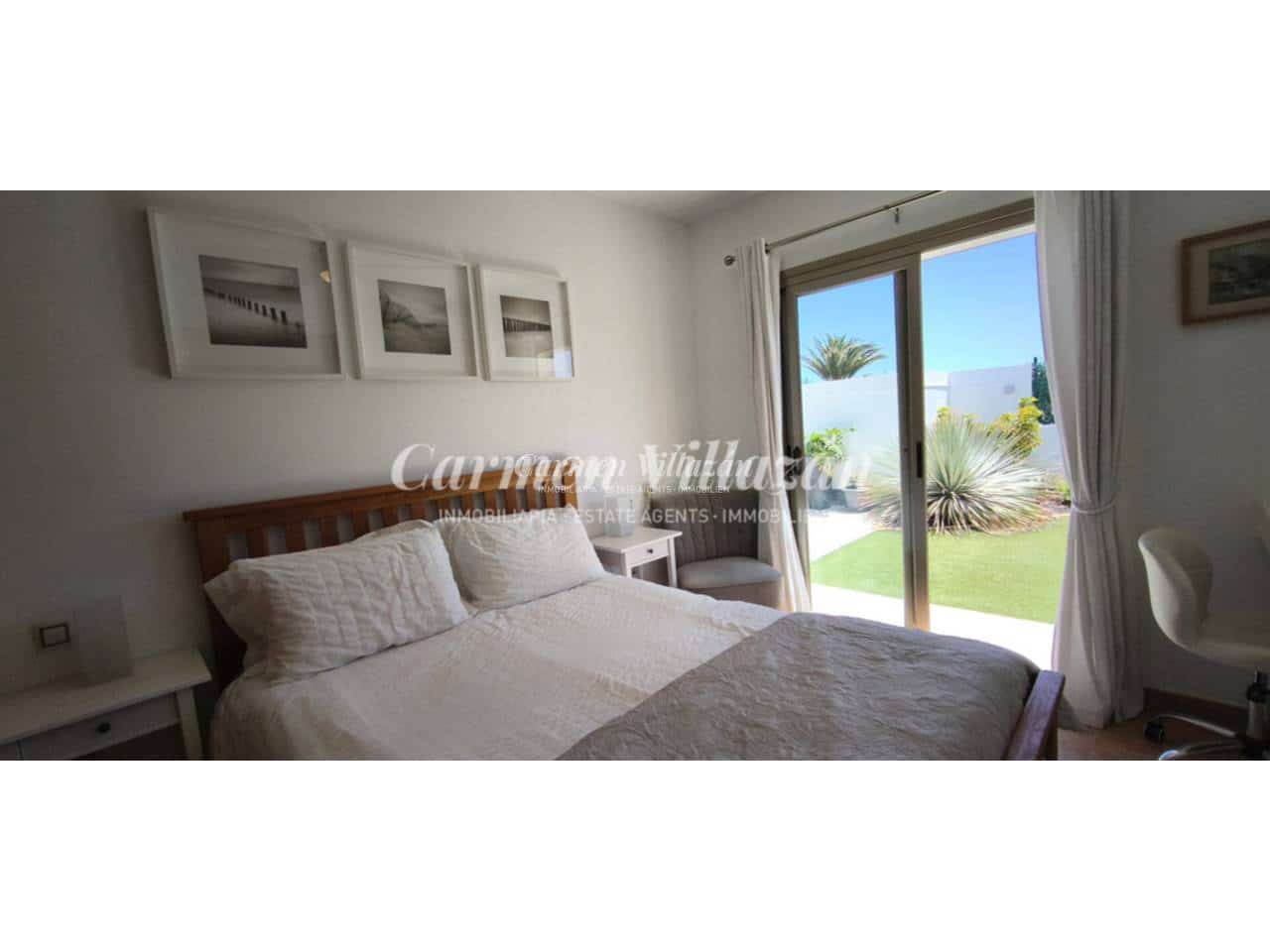 3 slaapkamer Villa te koop in Caleta de Fuste met zwembad garage - € 495.000 (Ref: 9819755)