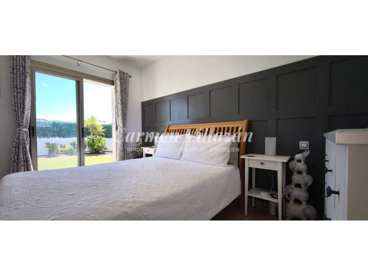 3 slaapkamer Villa te koop in Caleta de Fuste met zwembad garage - € 495.000 (Ref: 9819755)