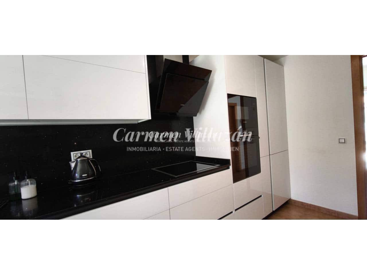 3 slaapkamer Villa te koop in Caleta de Fuste met zwembad garage - € 495.000 (Ref: 9819755)