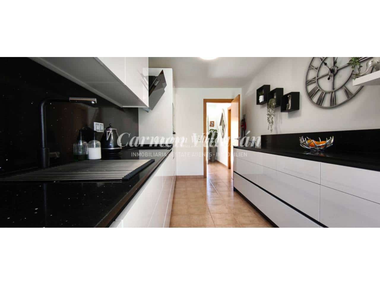 3 slaapkamer Villa te koop in Caleta de Fuste met zwembad garage - € 495.000 (Ref: 9819755)