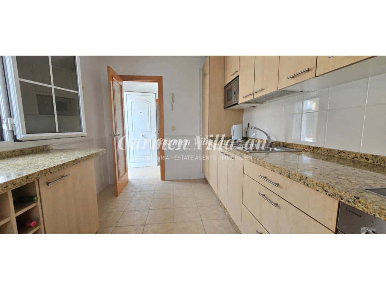 4 soverom Villa til salgs i Caleta de Fuste med svømmebasseng garasje - € 499 000 (Ref: 9828171)