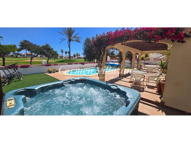 Chalet de 4 habitaciones en Caleta de Fuste, Antigua en venta con piscina garaje - 499.000 € (Ref: 9828171)