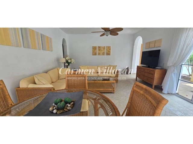 Chalet de 4 habitaciones en Caleta de Fuste, Antigua en venta con piscina garaje - 499.000 € (Ref: 9828171)