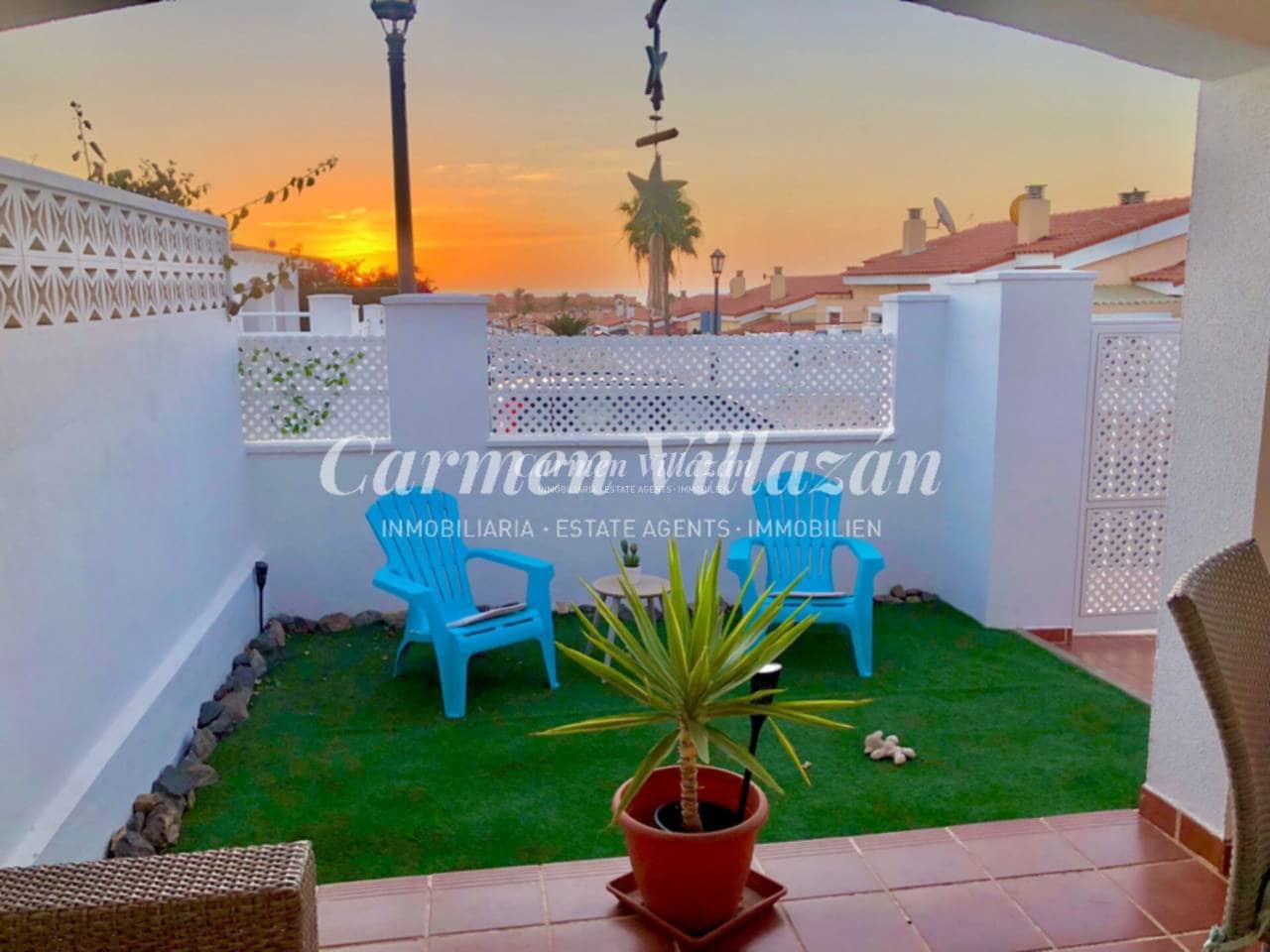 2 slaapkamer Bungalow te koop in Caleta de Fuste met zwembad - € 289.000 (Ref: 9858989)