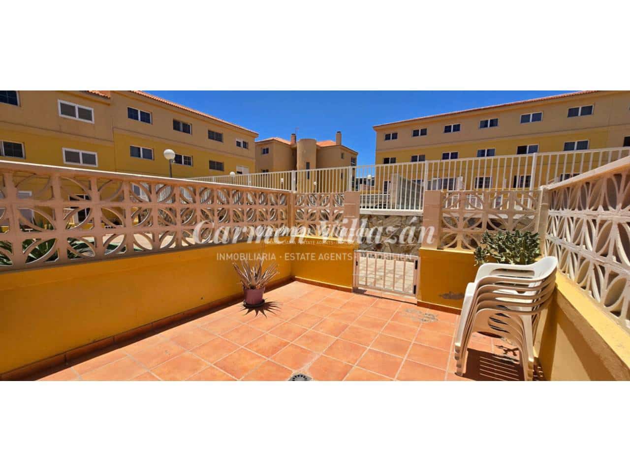 3 soveværelse Lejlighed til salg i Costa de Antigua med swimmingpool garage - € 180.000 (Ref: 9872856)