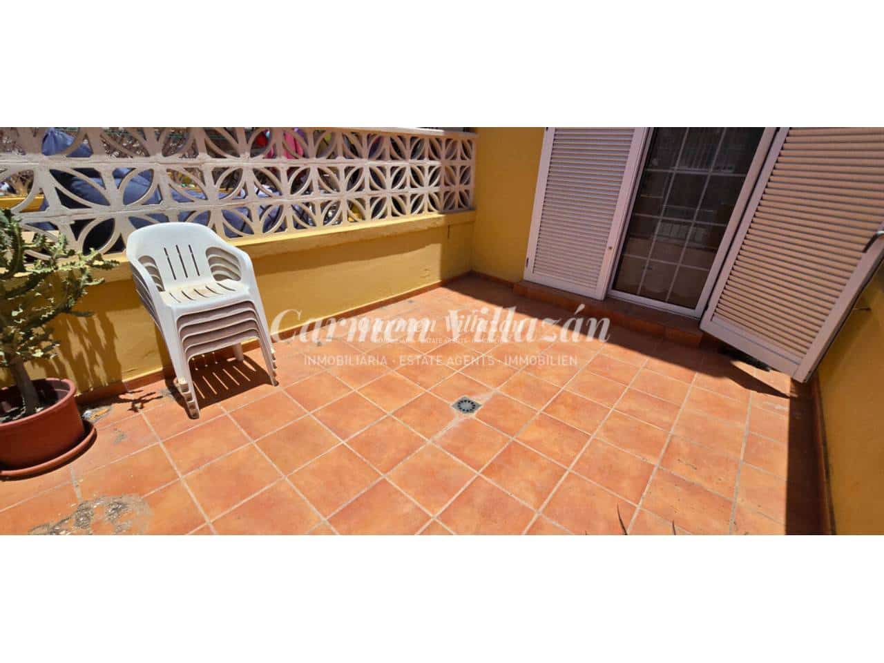 3 soveværelse Lejlighed til salg i Costa de Antigua med swimmingpool garage - € 180.000 (Ref: 9872856)