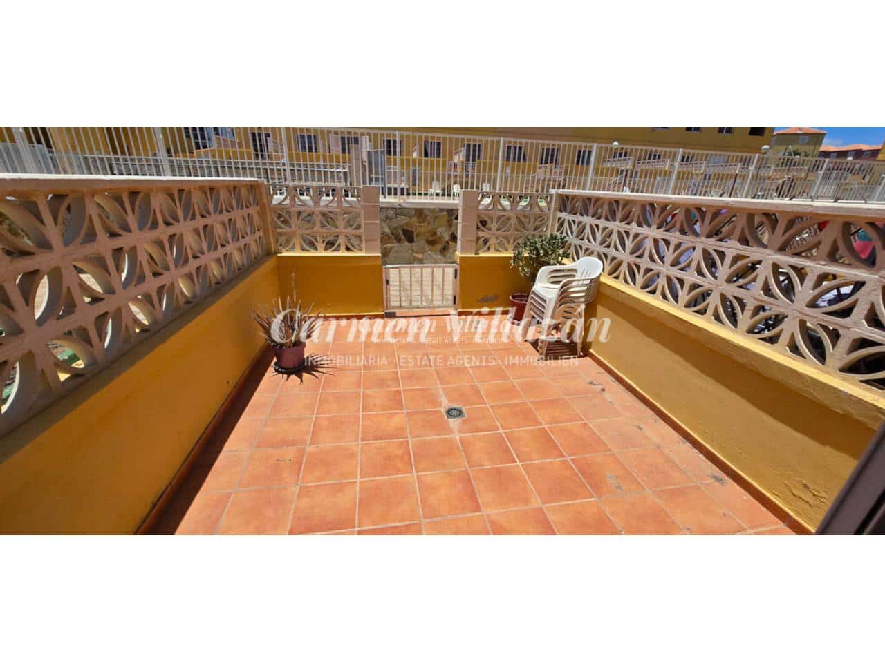 3 soveværelse Lejlighed til salg i Costa de Antigua med swimmingpool garage - € 180.000 (Ref: 9872856)