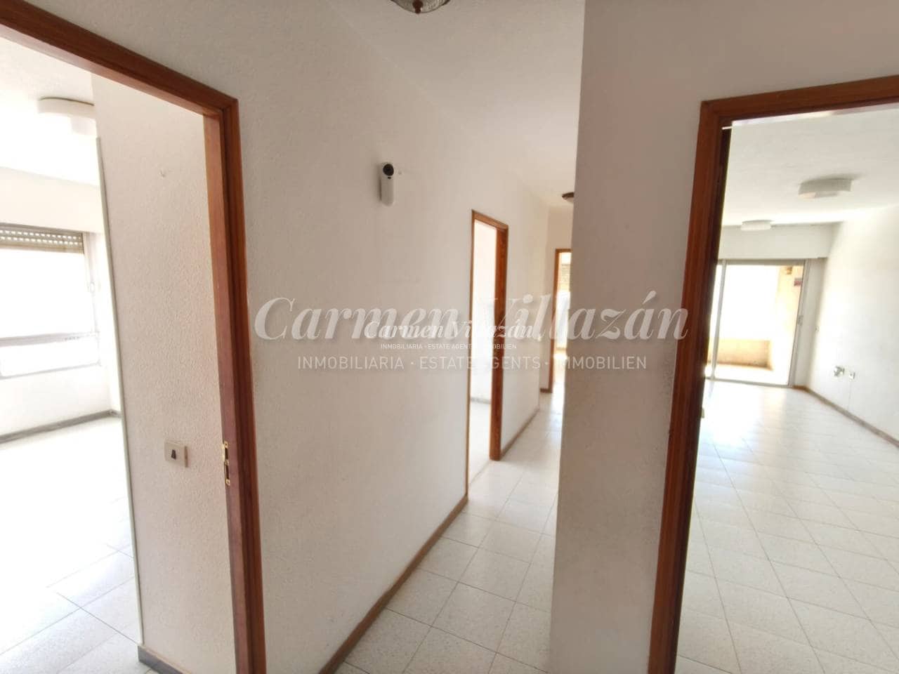 Piso de 4 habitaciones en Puerto del Rosario en venta - 250.000 € (Ref: 9877771)