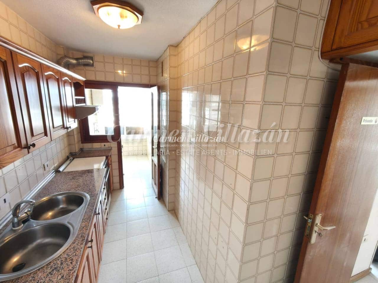 Piso de 4 habitaciones en Puerto del Rosario en venta - 250.000 € (Ref: 9877771)