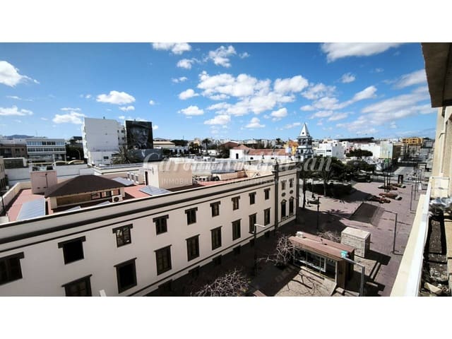 4 slaapkamer Flat te koop in Puerto del Rosario - € 250.000 (Ref: 9877771)