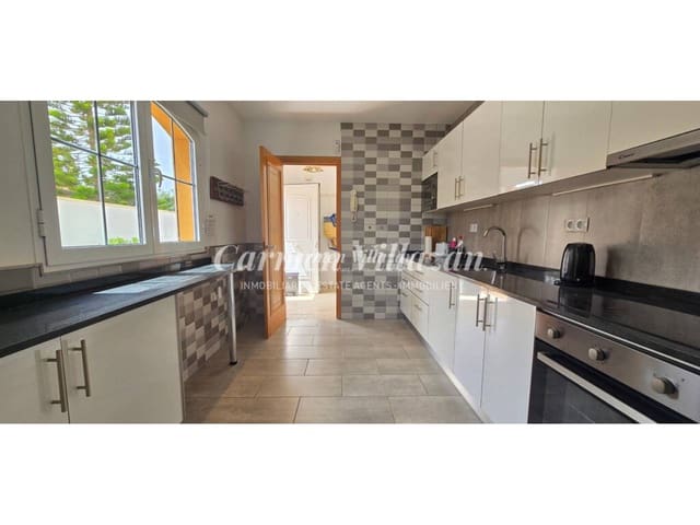 3 chambre Villa/Maison à vendre à Antigua avec piscine garage - 492 000 € (Ref: 9883878)