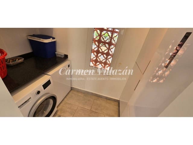 3 chambre Villa/Maison à vendre à Antigua avec piscine garage - 492 000 € (Ref: 9883878)