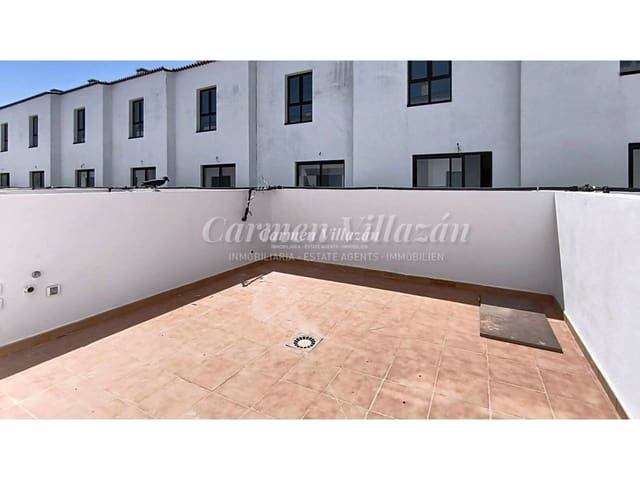 3 quarto Moradia em Banda para venda em La Oliva com garagem - 249 000 € (Ref: 9932680)