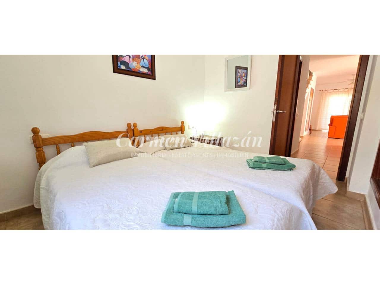 3 bedroom Apartment for sale in Caleta de Fuste with pool garage - € 295,000 (Ref: 9935404)