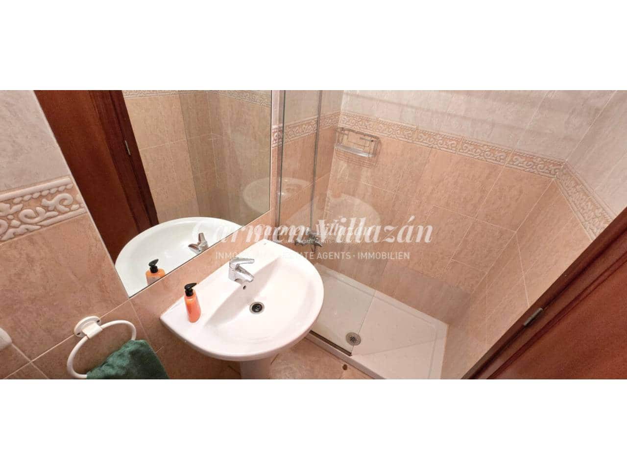 3 bedroom Apartment for sale in Caleta de Fuste with pool garage - € 295,000 (Ref: 9935404)