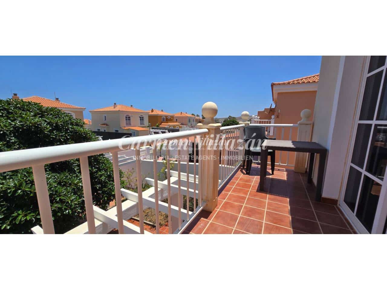 3 bedroom Apartment for sale in Caleta de Fuste with pool garage - € 295,000 (Ref: 9935404)