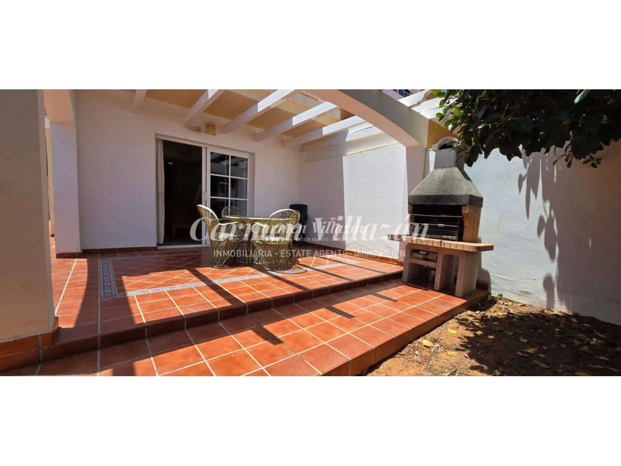 3 bedroom Apartment for sale in Caleta de Fuste with pool garage - € 295,000 (Ref: 9935404)