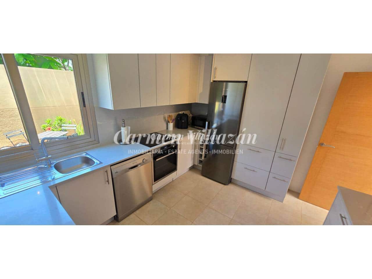 3 chambre Villa/Maison à vendre à Caleta de Fuste avec piscine garage - 450 000 € (Ref: 9945014)