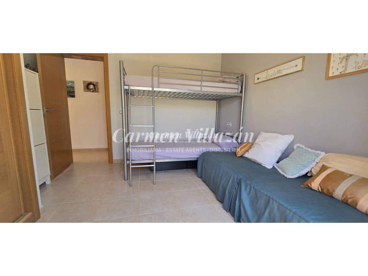 3 chambre Villa/Maison à vendre à Caleta de Fuste avec piscine garage - 450 000 € (Ref: 9945014)