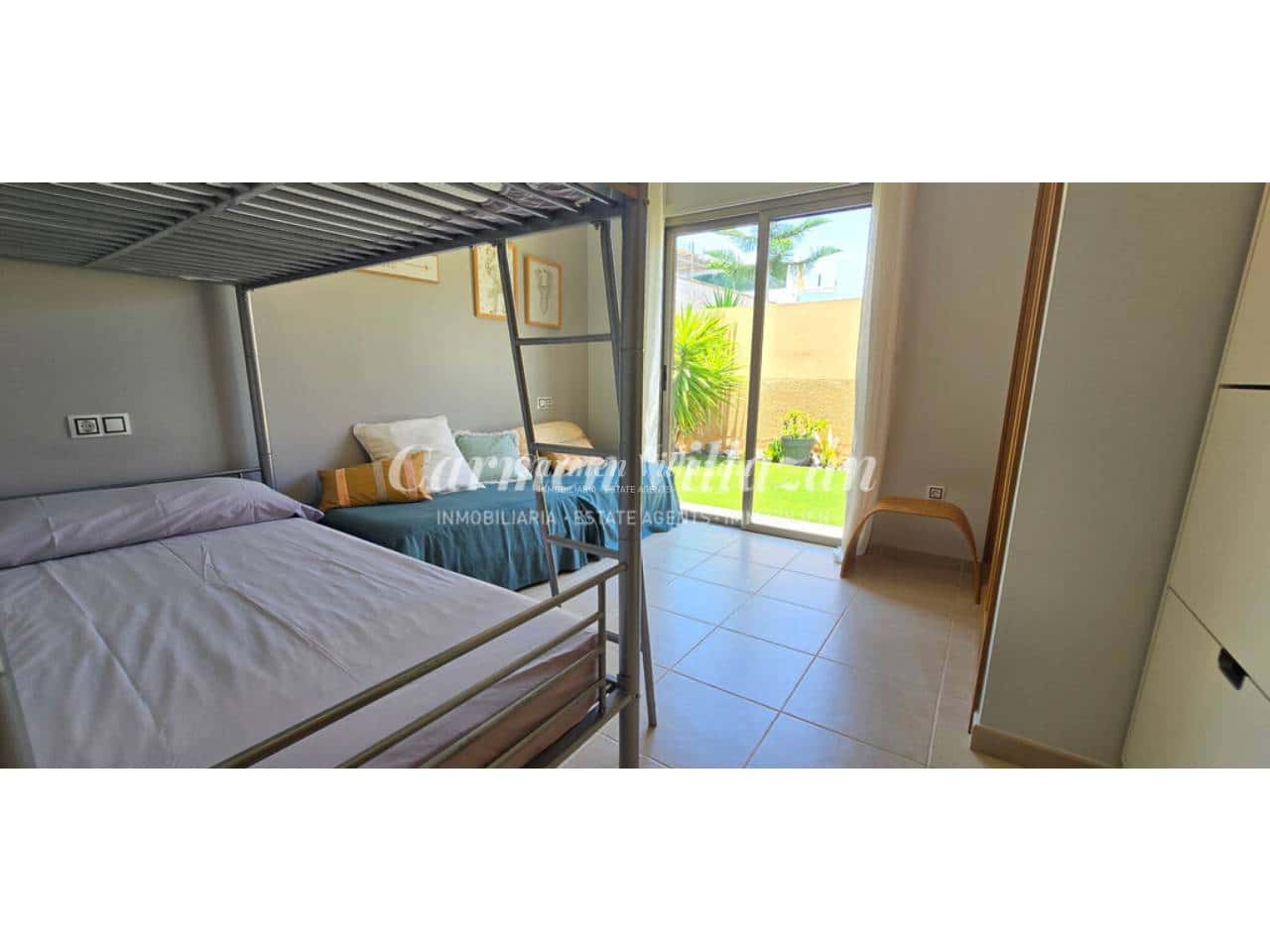 3 chambre Villa/Maison à vendre à Caleta de Fuste avec piscine garage - 450 000 € (Ref: 9945014)