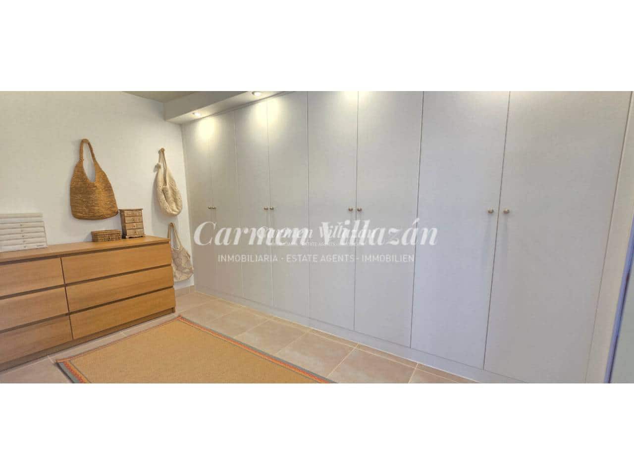 3 chambre Villa/Maison à vendre à Caleta de Fuste avec piscine garage - 450 000 € (Ref: 9945014)