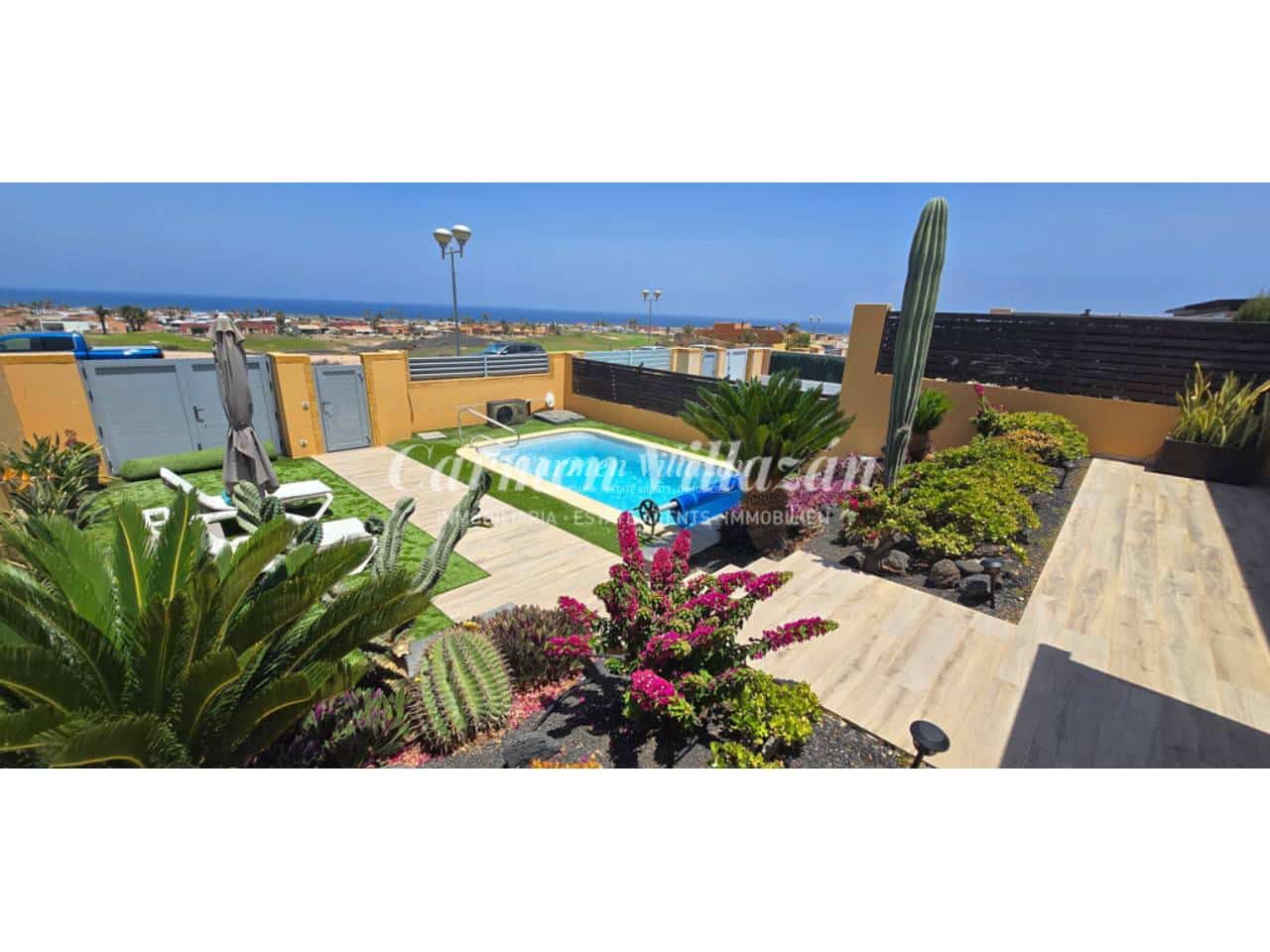 3 chambre Villa/Maison à vendre à Caleta de Fuste avec piscine garage - 450 000 € (Ref: 9945014)