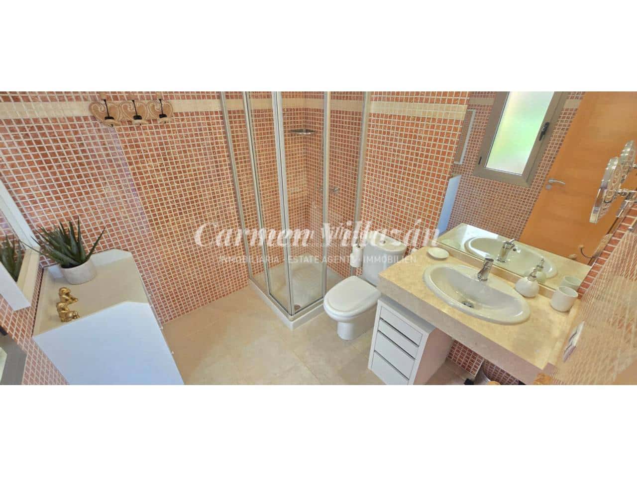 3 chambre Villa/Maison à vendre à Caleta de Fuste avec piscine garage - 450 000 € (Ref: 9945014)