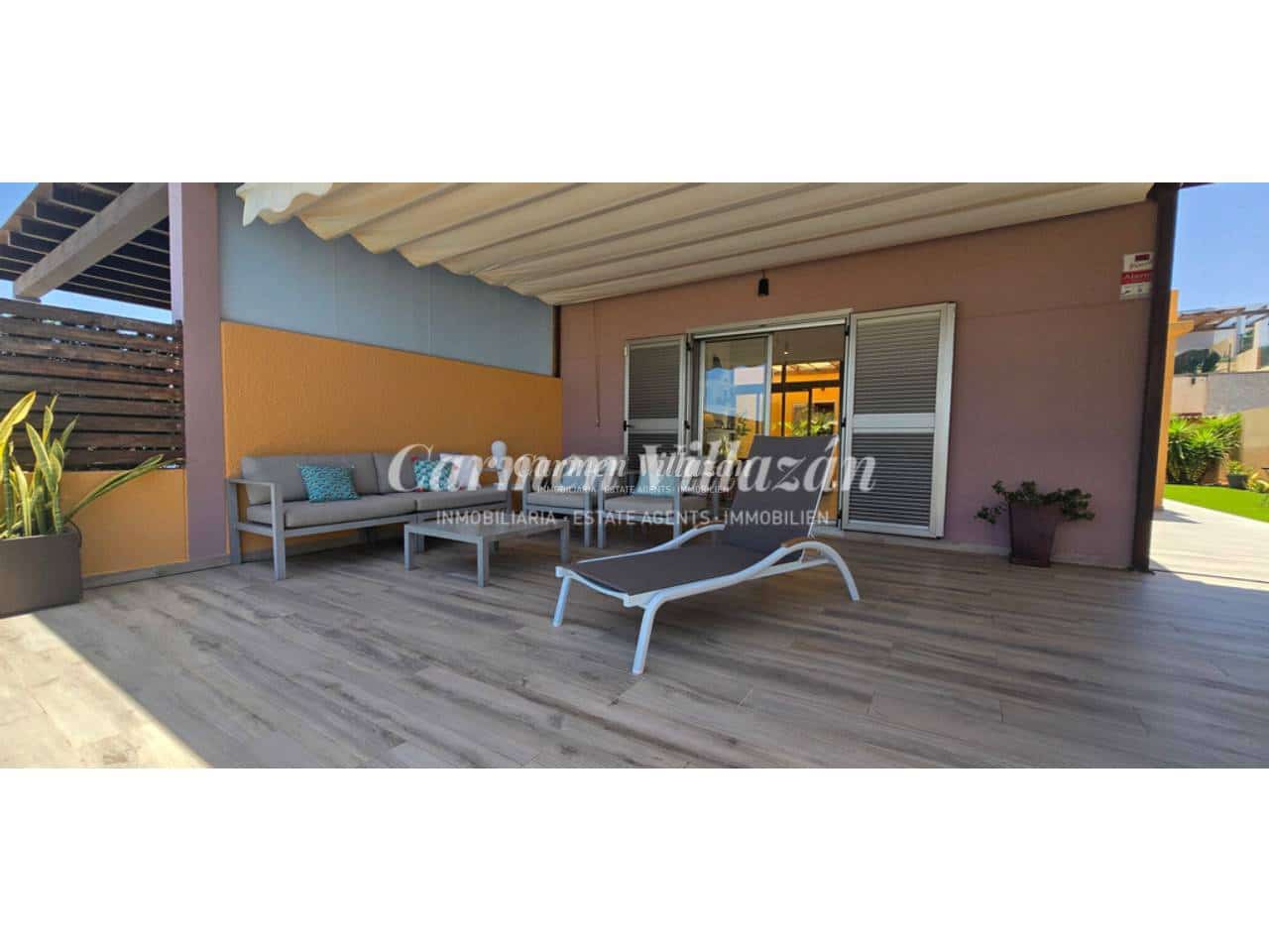 3 chambre Villa/Maison à vendre à Caleta de Fuste avec piscine garage - 450 000 € (Ref: 9945014)