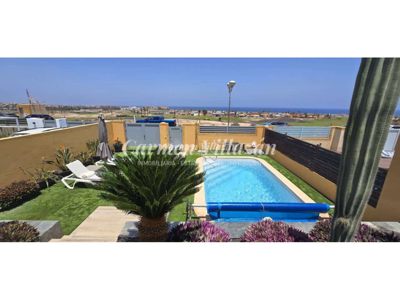 3 chambre Villa/Maison à vendre à Caleta de Fuste avec piscine garage - 450 000 € (Ref: 9945014)